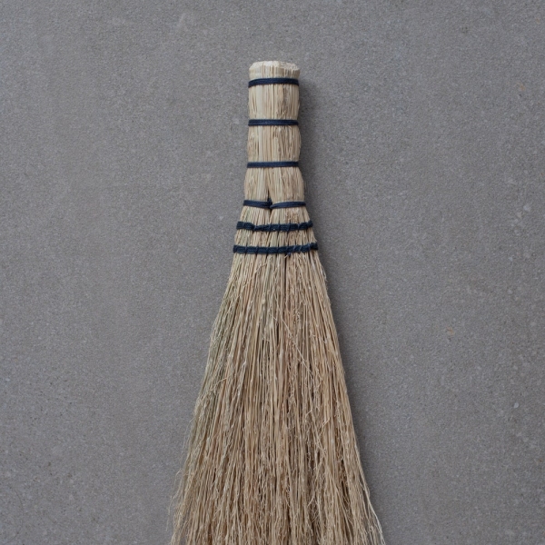 Japanese Grass Broom - Medium