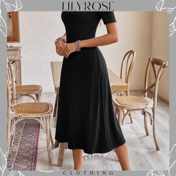 Minimalist Black Long Dress | Short Sleeve Round Neck Summer Dress | Office Casual Old Money Style Maxi Dress for Women